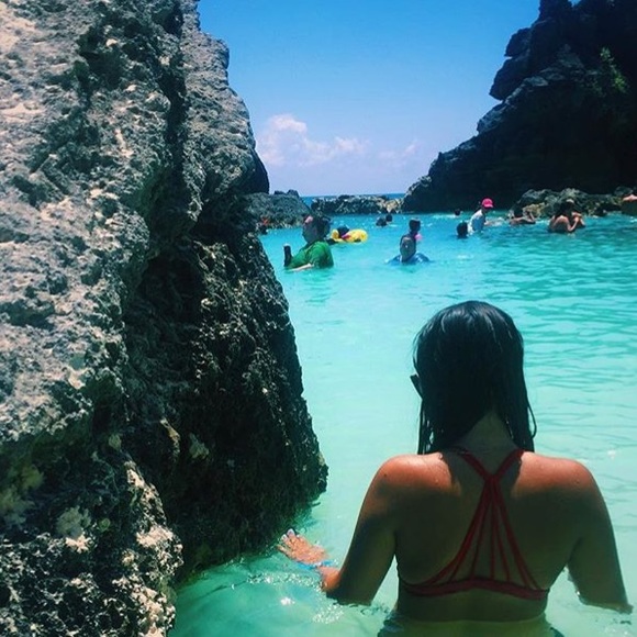 RED CRISSCROSSING BIKINI