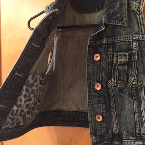 Express Denim Vest - Picture 4 of 6