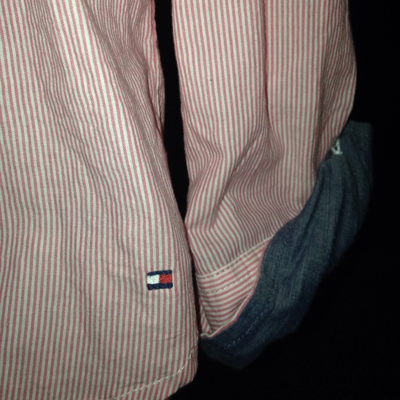 Tommy Hilfiger half  button up - Picture 2 of 3