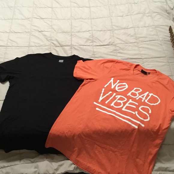 2 tshirt bundle