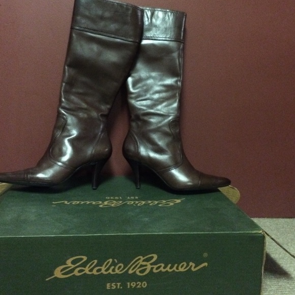 Eddie Bauer pointy heeled boots