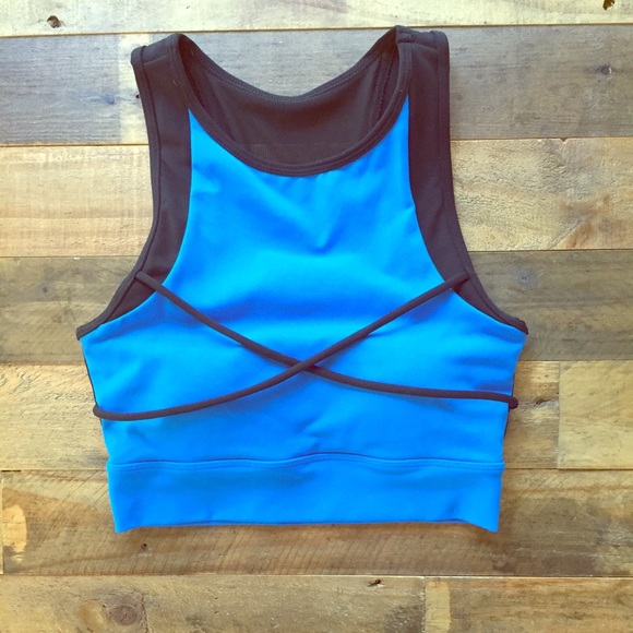 Lorna Jane Sports Bra with a Bold Front Size S!