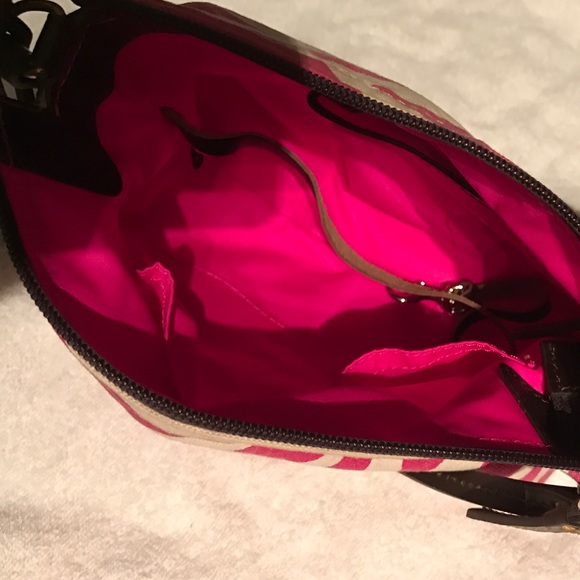 Authentic Dooney & Bourke Purse - Picture 3 of 4