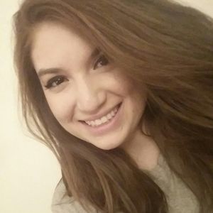 Meet your Posher, Cynthia