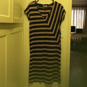 Madewell Tshirt dress. Navy cream and pink size M