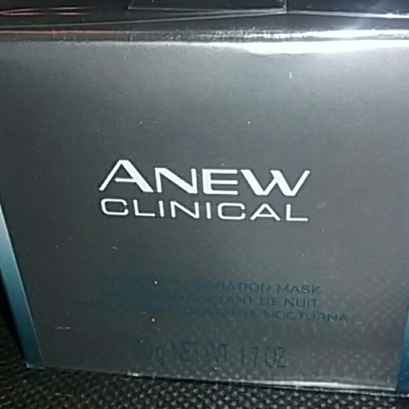 Anew overnight hydration mask - Picture 1 of 2