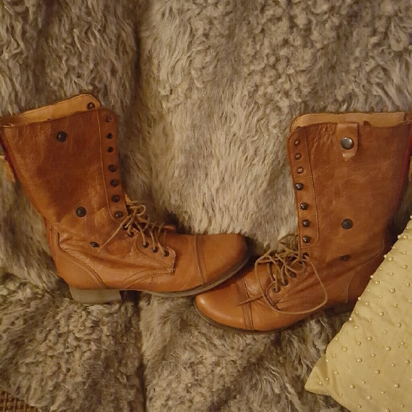 One day sale Steve Madden leather boots