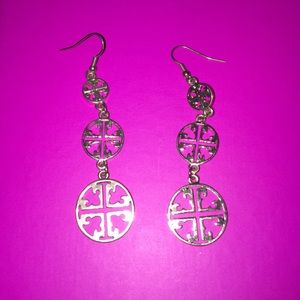 Looks like Tory Burch earrings