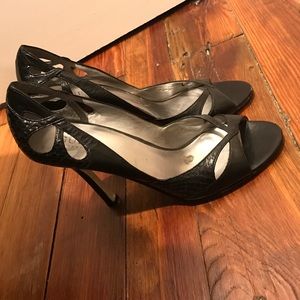 Sexy cutout black Guess heels