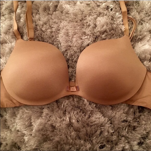 NEW Incredible by Victoria's Secret bra 36B