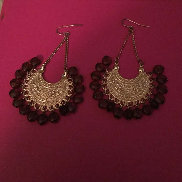 Earrings and necklace - Picture 2 of 2