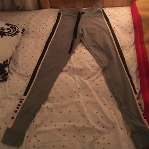 Victoria secret yoga campus leggings