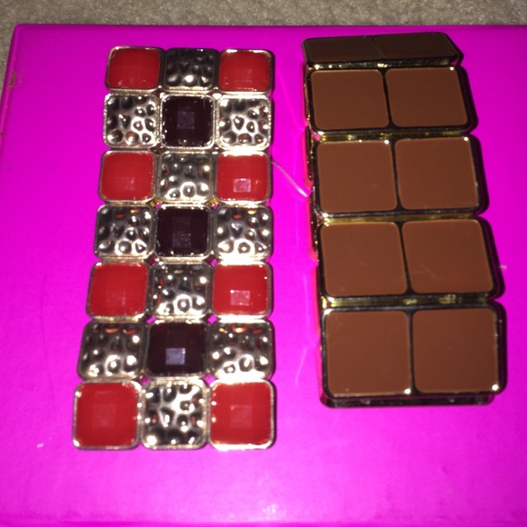 Two bracelets - Picture 2 of 2