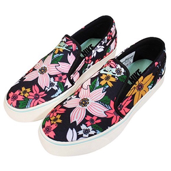 NIKE Toki Aloha Slip On 🌸🍃