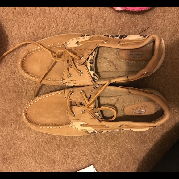 Women's Sperry's with cheetah on the sides. - Picture 1 of 2