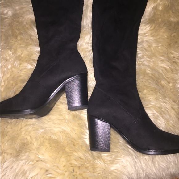 ❌SOLD ON MERC❌Black Suede Over The Knee Boots - Picture 3 of 3