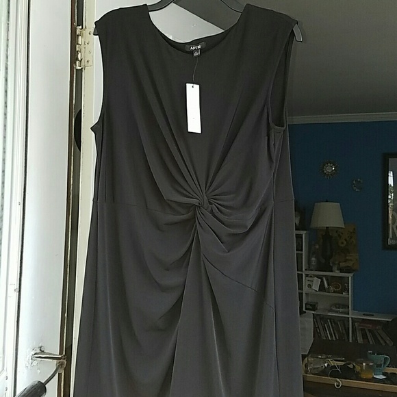 Black sleeveless dress.