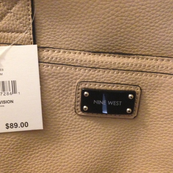 Nine West Handbag - Picture 4 of 4