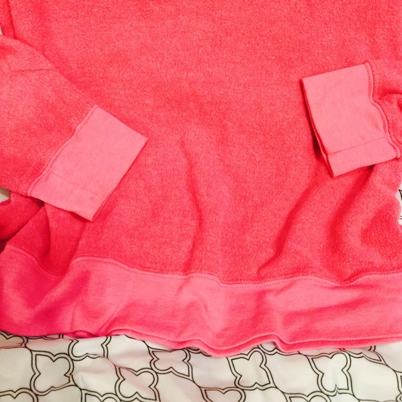 SUNDAY SALE! Wildfox Sweatshirt 👑 - Picture 4 of 4