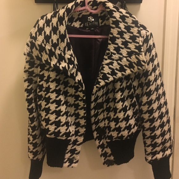 Dereon By Beyonce Large Neck Coat
