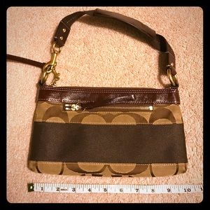 Authentic coach purse. Used in good condition.