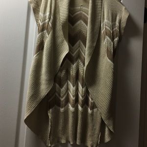 Stylish golden cardigan