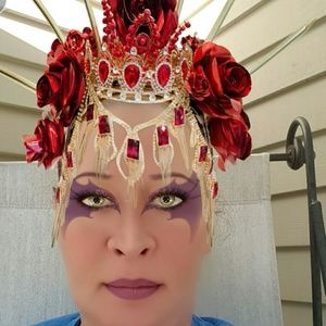 Meet your Posher, Lynda