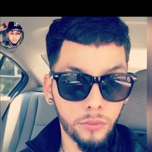 Meet your Posher, Camilo