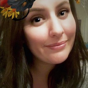 Meet your Posher, Ana