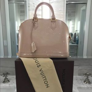 Louis Vuitton Vernis Alma PM Nude