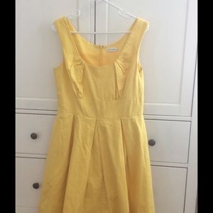 Yellow dress