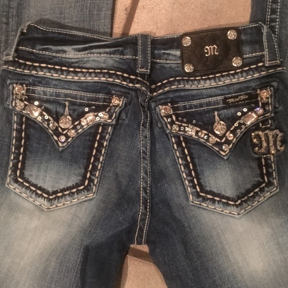 Miss Me Rhinestone jeans - Picture 2 of 3