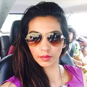 Meet your Posher, Mirna