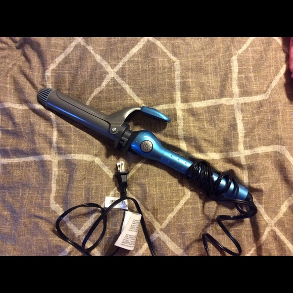 Babyliss pro curling iron