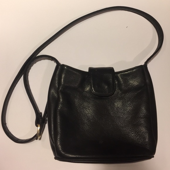 Carriage House Black Leather Purse