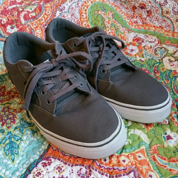 NWOT Gray Mens Vans