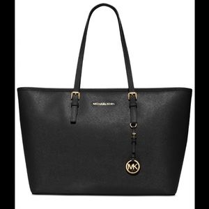 Michael Kors Jet Set Medium Tote