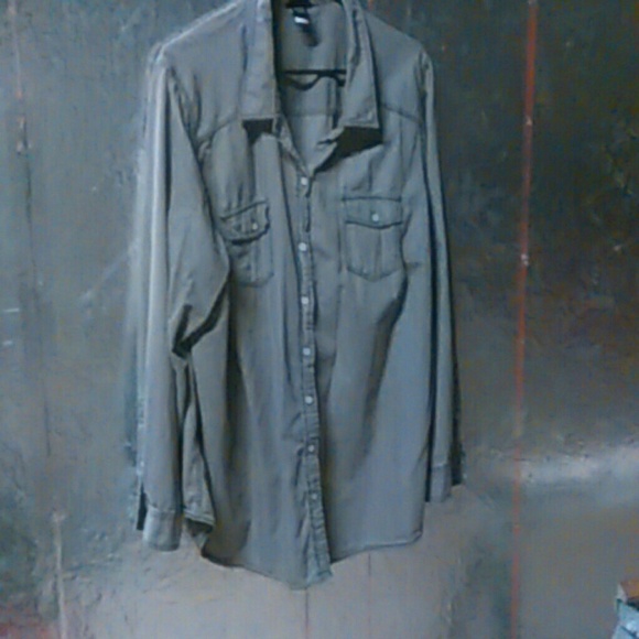 torrid Tops - Torrid Grey Shirt NWOT