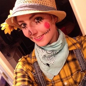 Meet your Posher, Anna