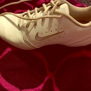Nike sideline 2.  CHEER SHOES 😍
