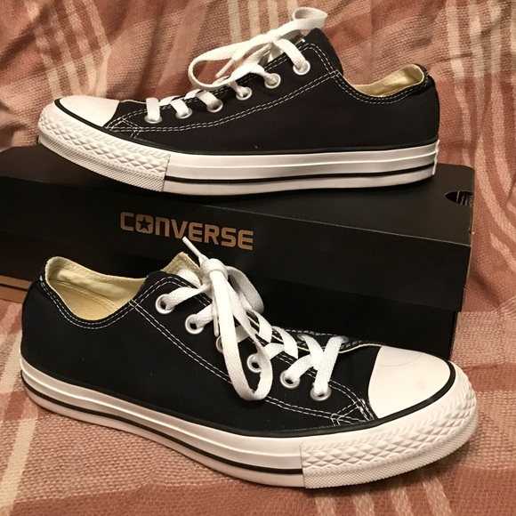 Black converse