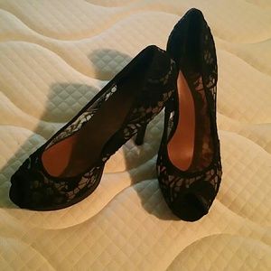 Lace detail high heels