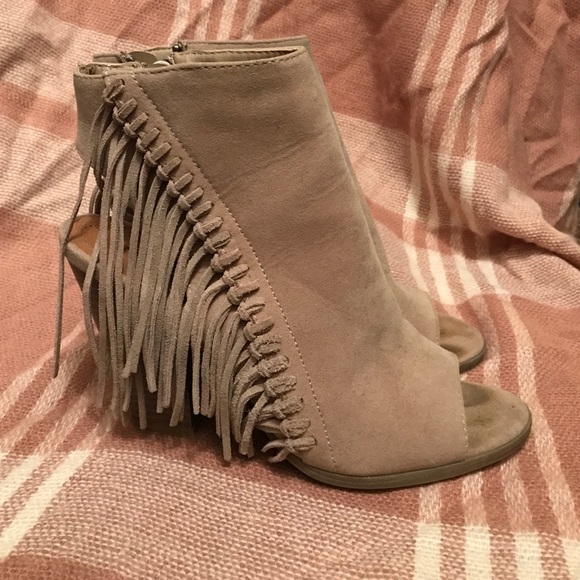 Fringe booties - Picture 2 of 4