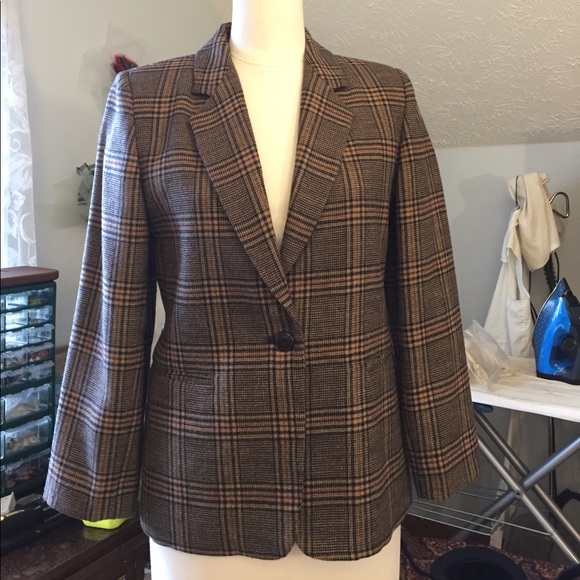 Appleseed wool plaid jean blazer tan, black & red. - Picture 5 of 6