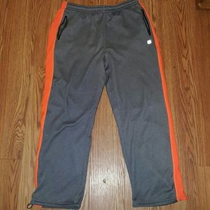 Sweatpants/Joggers with zip up pockets
