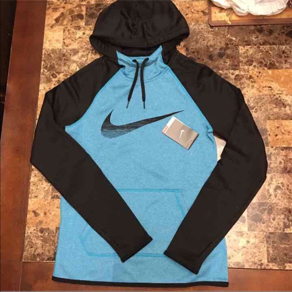 Nike therma-fit hoodie NWT - Picture 2 of 4