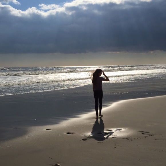 Meet your Posher, Allison - Picture 1 of 1