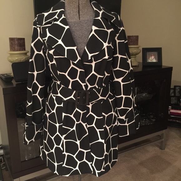 INC International concepts tench coat