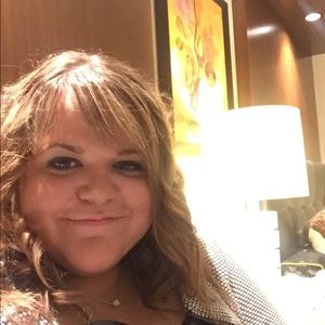 Meet your Posher, Mallory