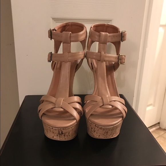 Nude Summertime Wedges